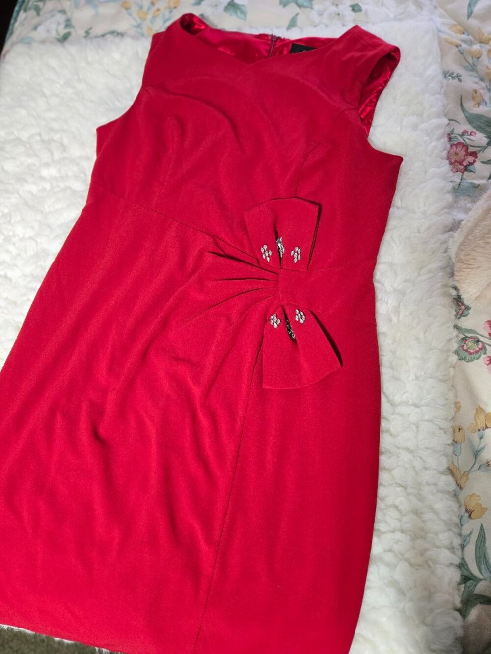 Midnight Velvet Women's Red Sheath Dress – Size 16 – Elegant Bow Accent